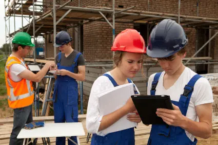 Was du bei Ausbildungsplatzsuche und Ausbildungsvertrag beachten solltest